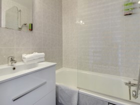 Salle de bain - Double Chambre classique - Bedroom