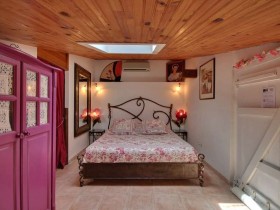 Bed and Breakfast - Bedroom