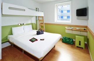 chambre en journée ibis budget Boulogne sur mer - Double Chambre avec un lit double (et un lit superposé) - Chambre day use