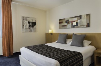chambre en journée hotel montbéliard - Double - Bedroom