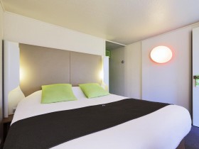 Chambre journée Cergy St Christophe - Double Standard - Bedroom