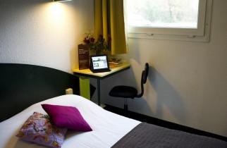 Chambre journée Auxerre - Standard avec parking - Bedroom