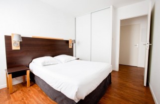 Chambre Day Use Nantes Atlantis - Standard avec parking et WIFI Fibre - Schlafzimmer