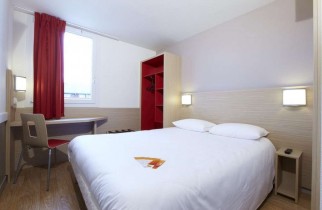 Chambre day use Lyon Aéroport - Double - Bedroom