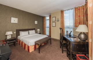 Chambre demi-journ&eacute;e Beauvais - Double Sup&eacute;rieure - Bedroom