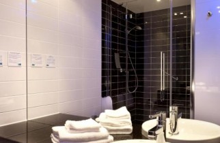 Doppio 10h > 16H - Camera