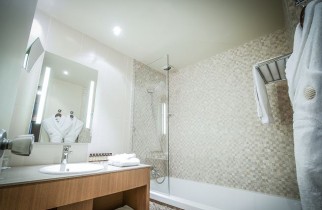 Salle de bain - Chambre deluxe - Deluxe vue Lac - Bedroom