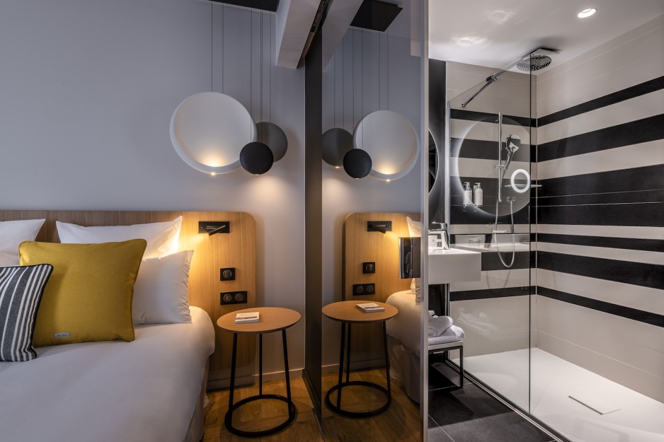 Chambre confort vue salle de bain - Bayonne