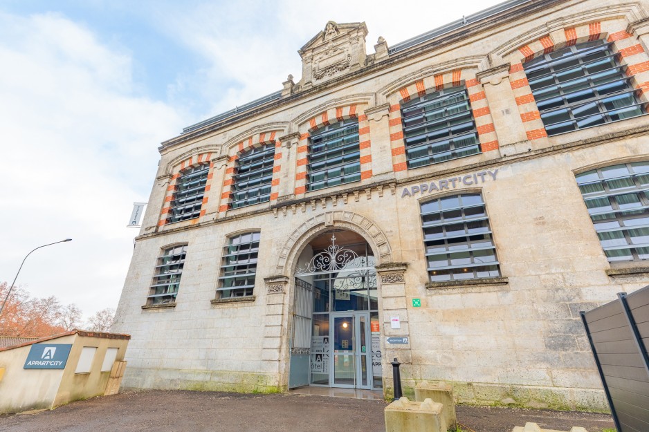 Hôtel Romantique Angoulême Façade